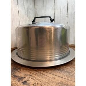 Vintage Regal Aluminum Cake Carrier 1950s Locking Lid w/Handle Mid Century USA